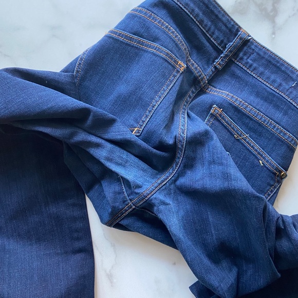 Pilcro {Anthro} Dark Wash Stretch Skinny Jeans - Picture 5 of 8